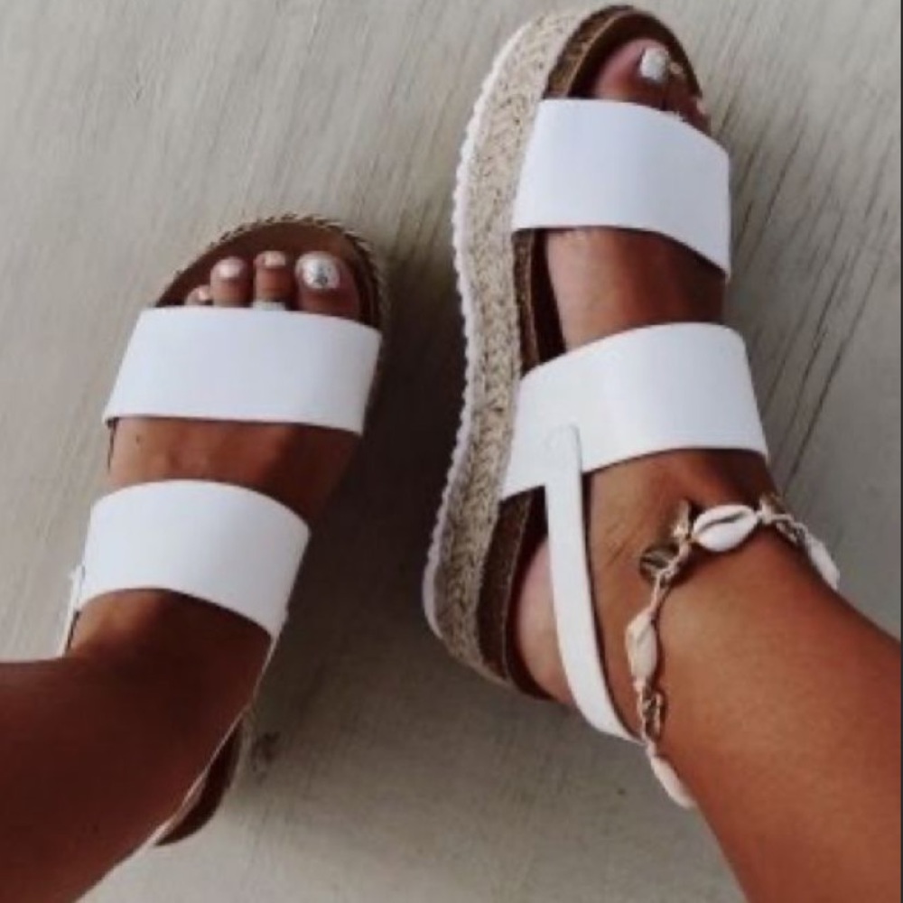 NEW! Steve Madden CICI (white leather) sandal
